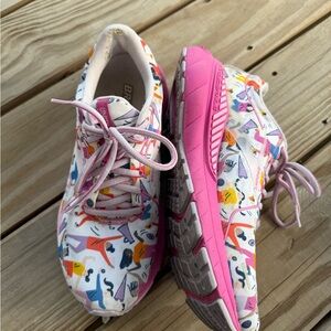 Brooks Shoes | Adrenaline | Unity Running Shoes